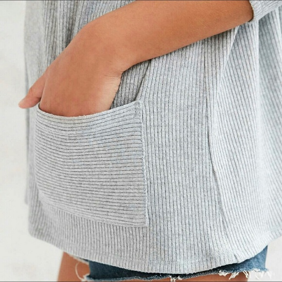 ❌SOLD❌Urban Outfitters BDG Mia Pullover Sweater - Picture 5 of 9